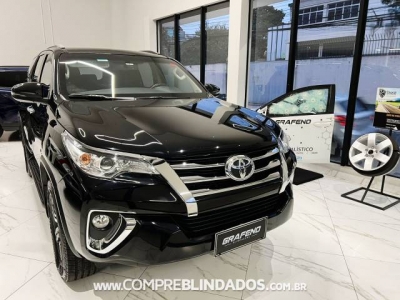 Hilux SW4 Preto 2019 - Toyota - São Paulo cód.35339