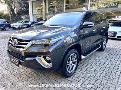 Hilux SW4 Cinza 2016 - Toyota - São Paulo cód.36437