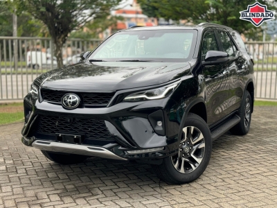 Hilux SW4 Preto 2024 - Toyota - Rio de Janeiro cód.36279